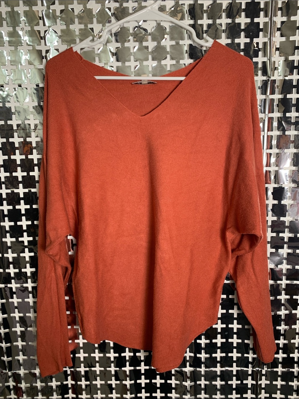 Vila Milano Women's V-Neck Lightweight Pullover Sweater - Rust